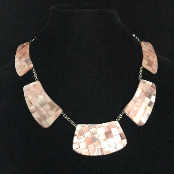Pink Shell Necklace - Picture 1 of 6